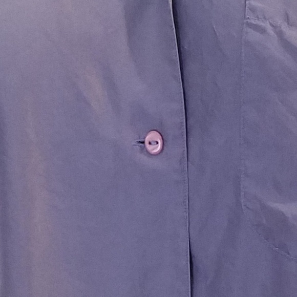 SOLD - 100% Silk Sleeveless Shirt - Picture 3 of 4